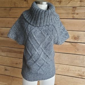 🤏 Ann Taylor LOFT super comfy sweater